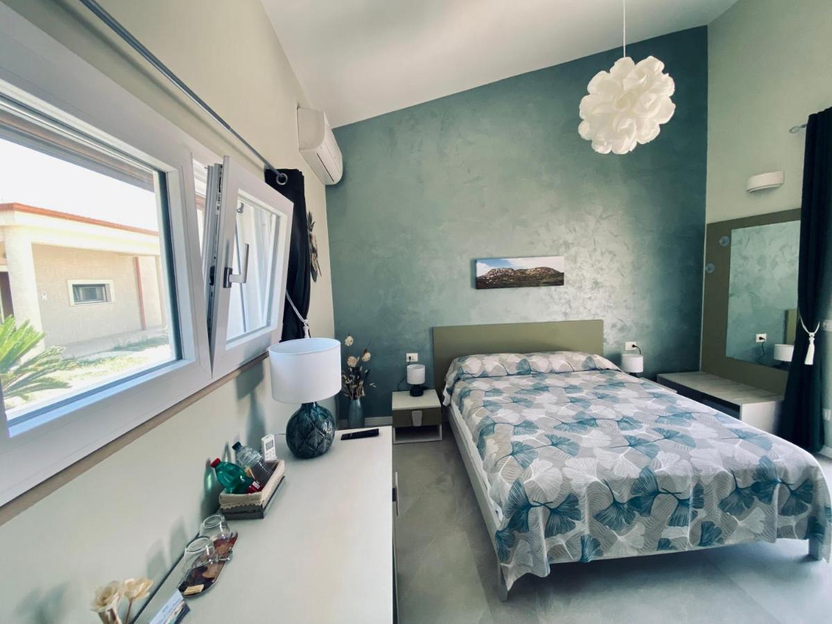 B&B L'Eden Di Capo Bianco มอนตาลเลโกร ภายนอก รูปภาพ
