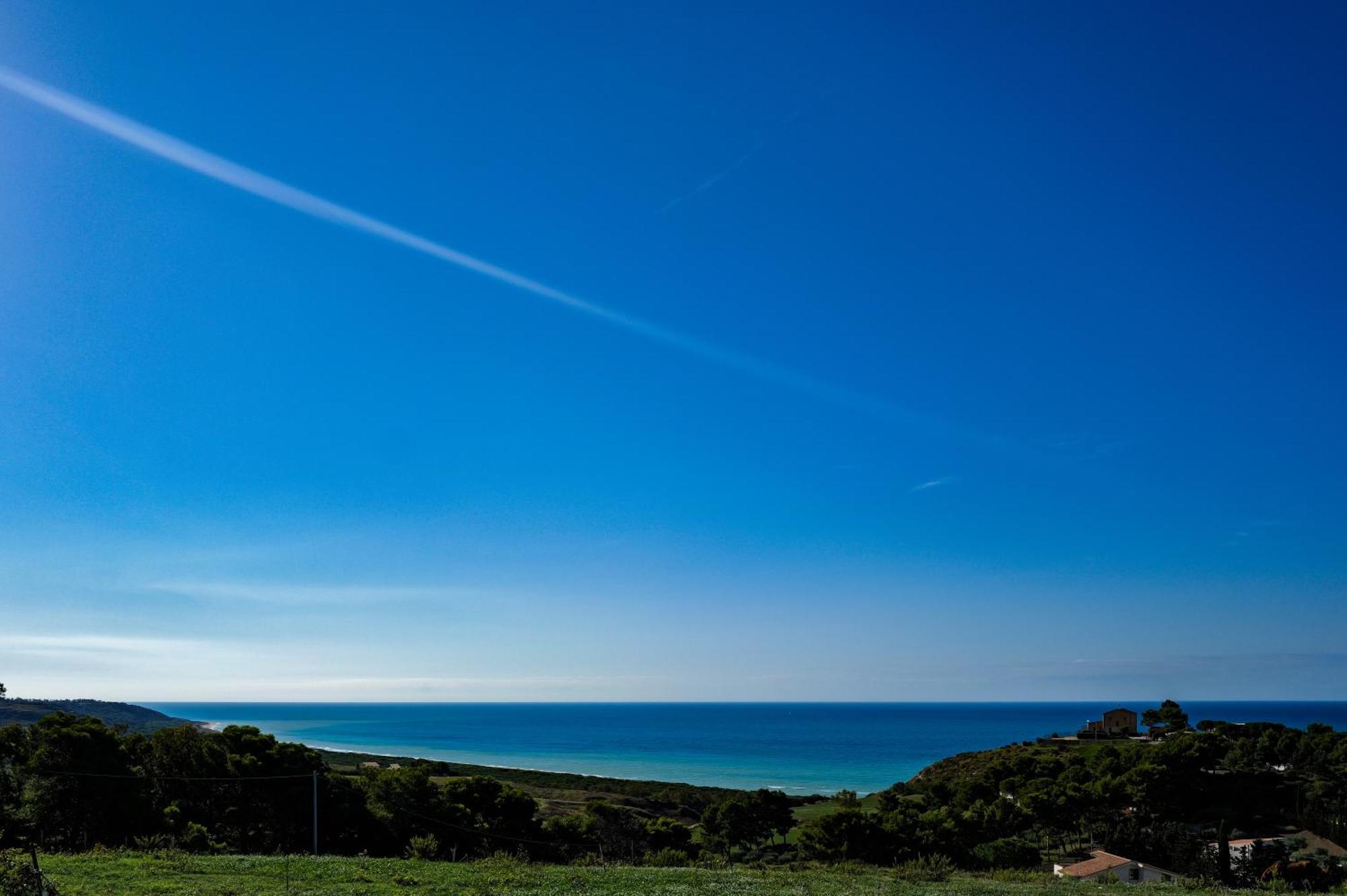 B&B L'Eden Di Capo Bianco มอนตาลเลโกร ภายนอก รูปภาพ