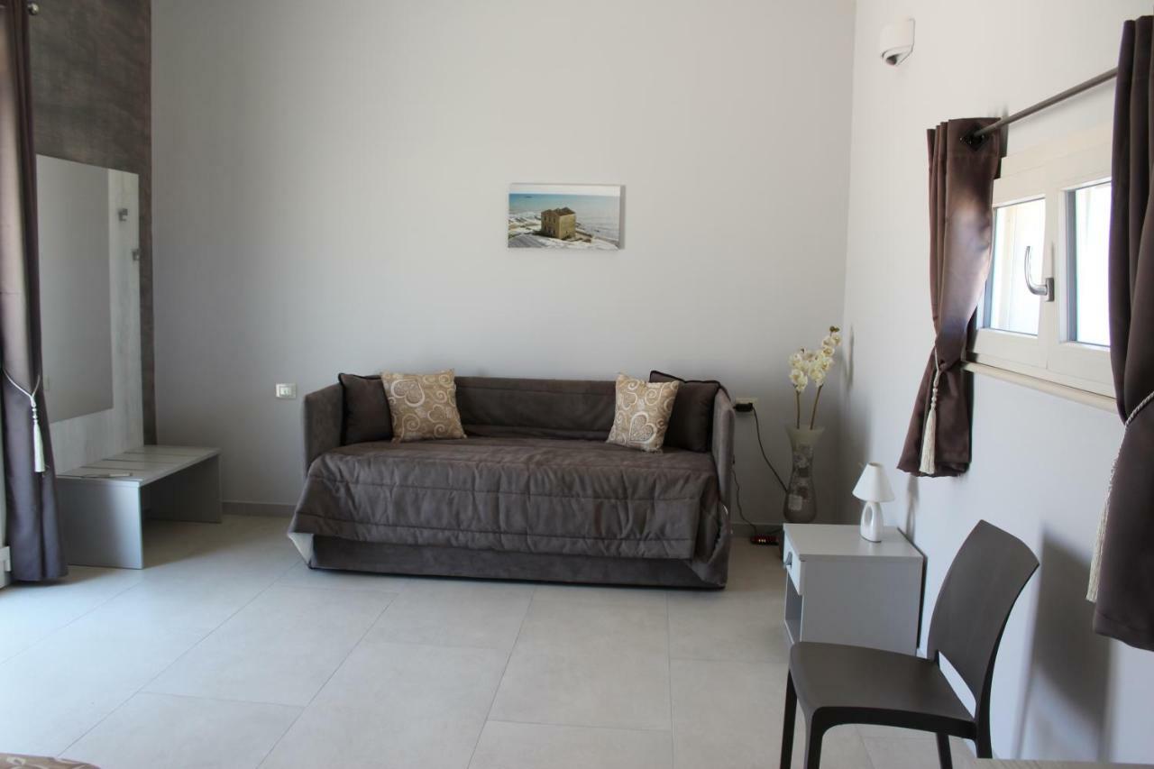 B&B L'Eden Di Capo Bianco มอนตาลเลโกร ภายนอก รูปภาพ